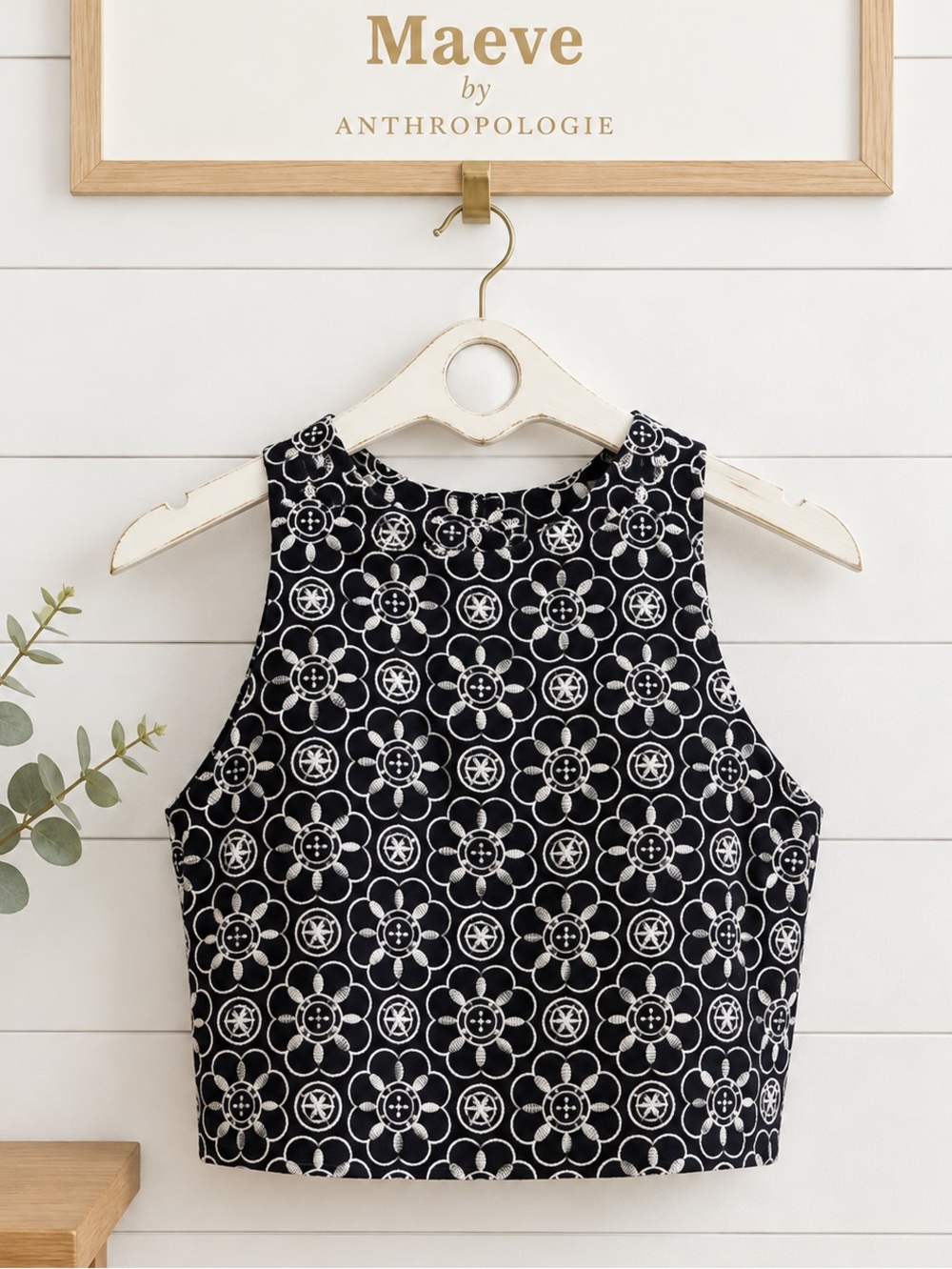 MAEVE Anthropologie Crop Top Brodé Noir et Blanc (Taille 6)